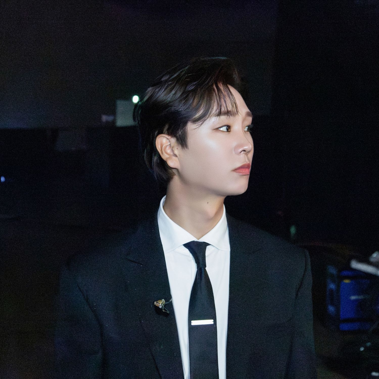 A moment captured by a fan of Song Minjun