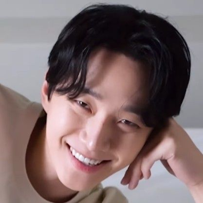 Recent activity shot of Lee Junho