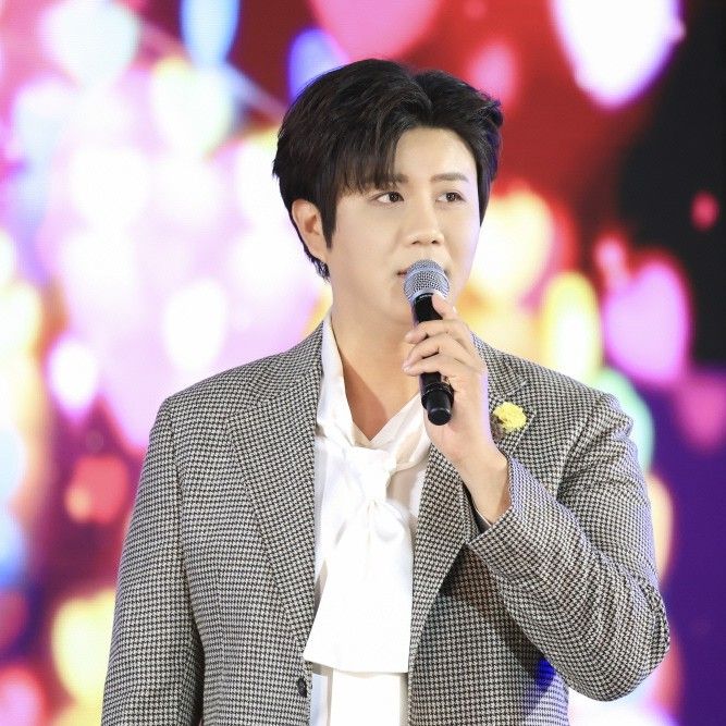 Recent activity shot of Jin Haesung