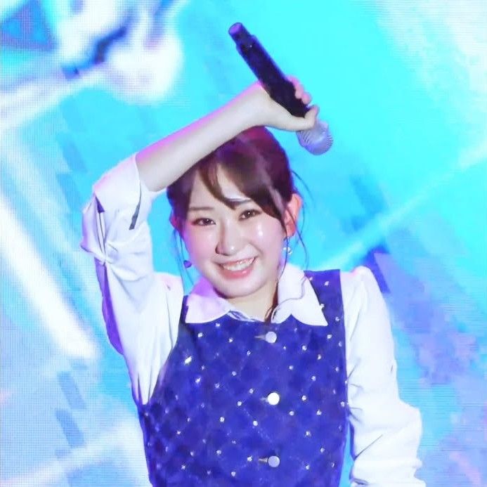 Cuplikan di balik layar dari Jeon Yujin