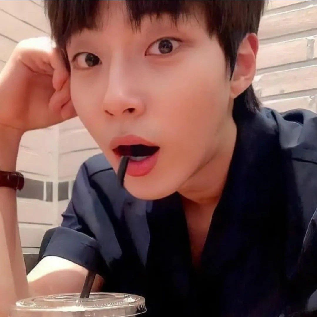 Recent activity shot of Hwang Inyoup