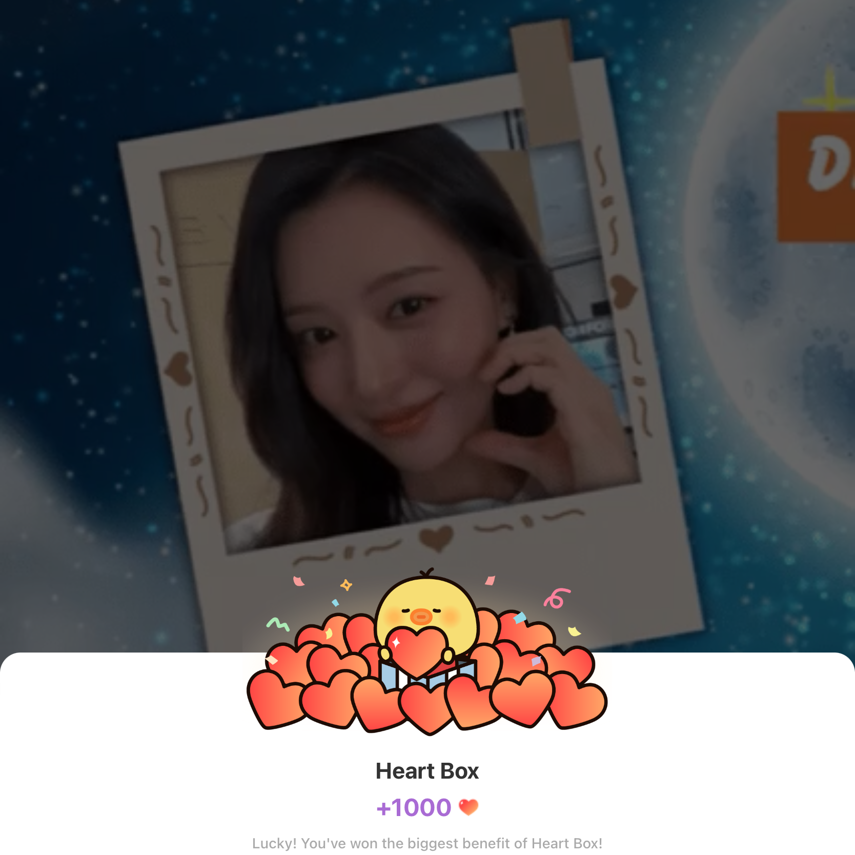 Behind-the-scenes cut of Kim Jiwon