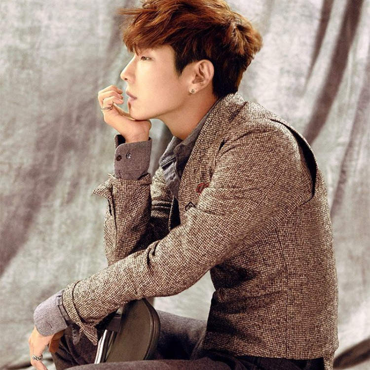 Foto terbaru dari Lee Joongi