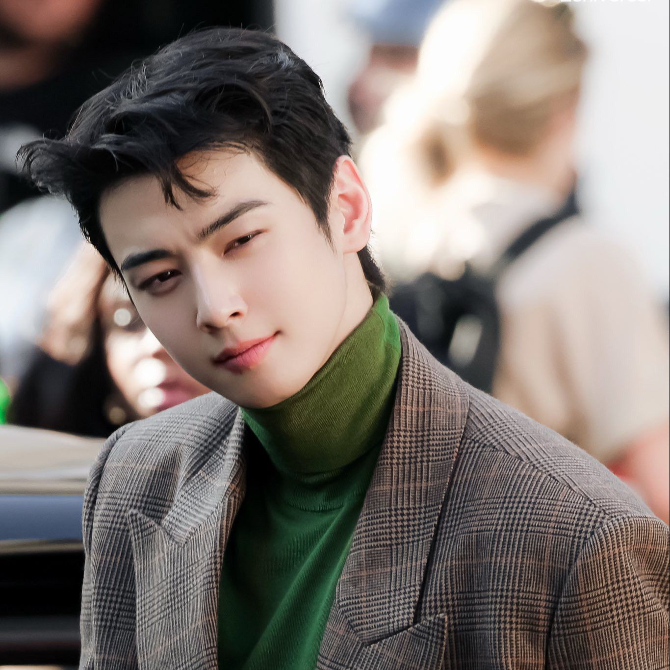 Recent activity shot of Cha Eunwoo