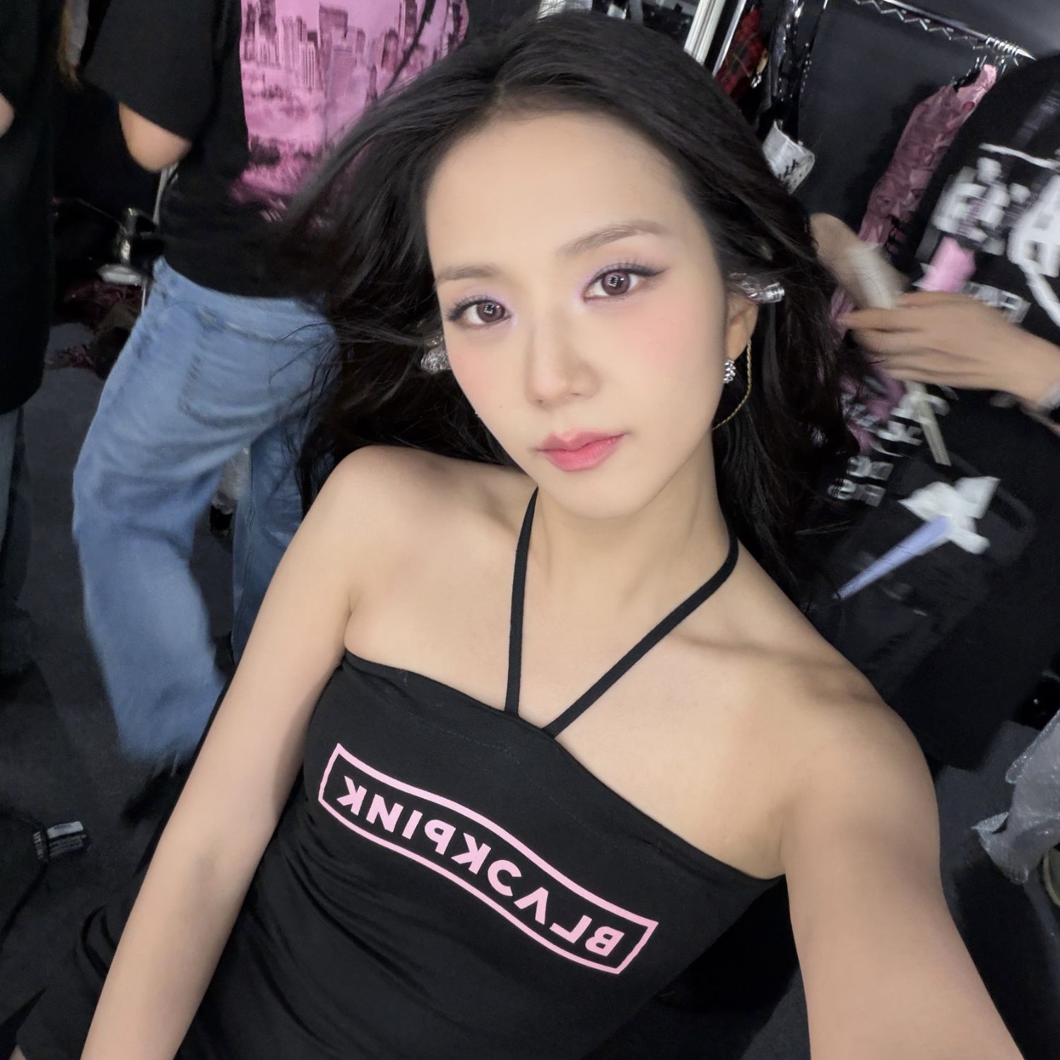 Behind-the-scenes cut of Jisoo (1995)