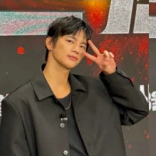 Latest photo of Seo Inguk