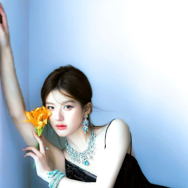 Behind-the-scenes cut of Zhao Lusi