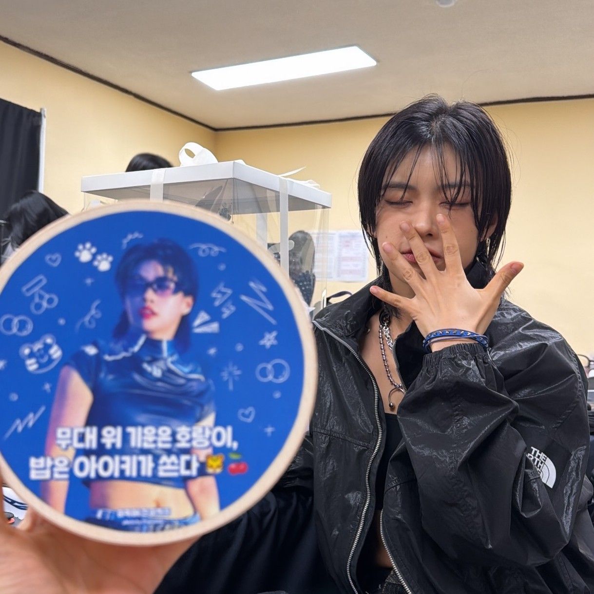 A moment captured by a fan of Aiki