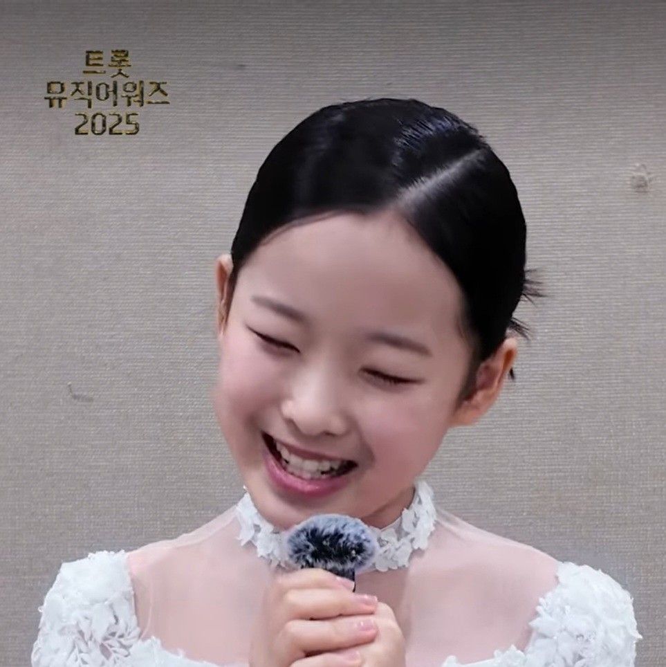 A moment captured by a fan of Lee Sooyeon