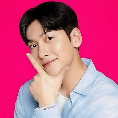 Latest photo of Ji Changwook