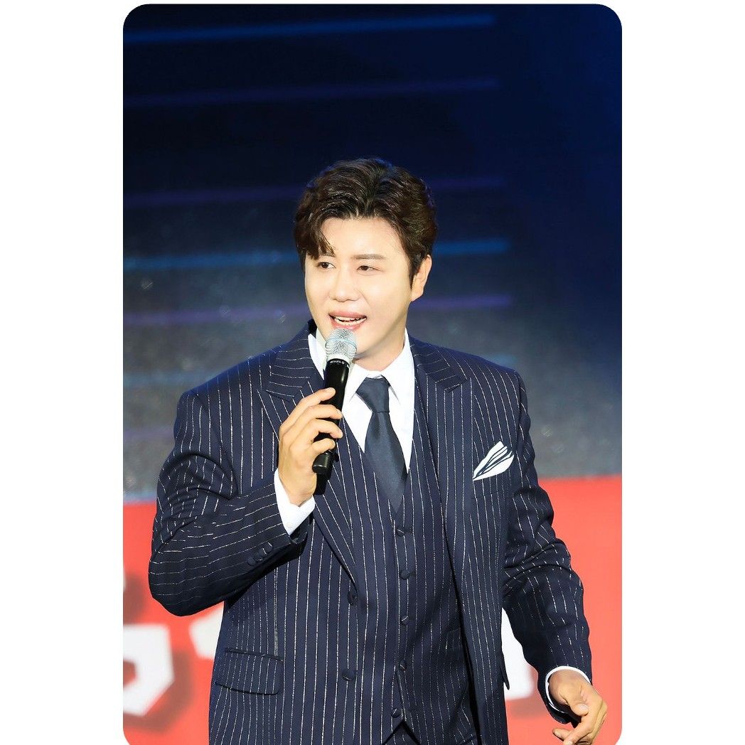 チン・ヘソンの最新写真