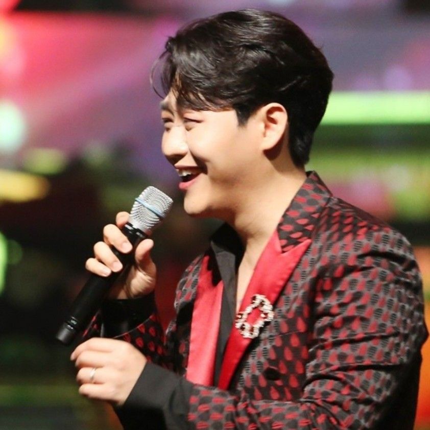 A moment captured by a fan of Min Soohyun