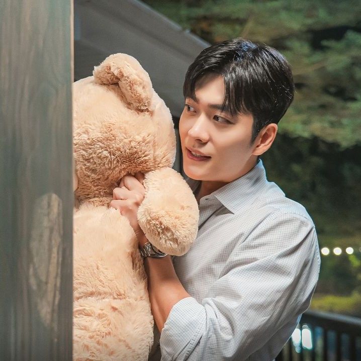 A moment captured by a fan of Kang Taeoh