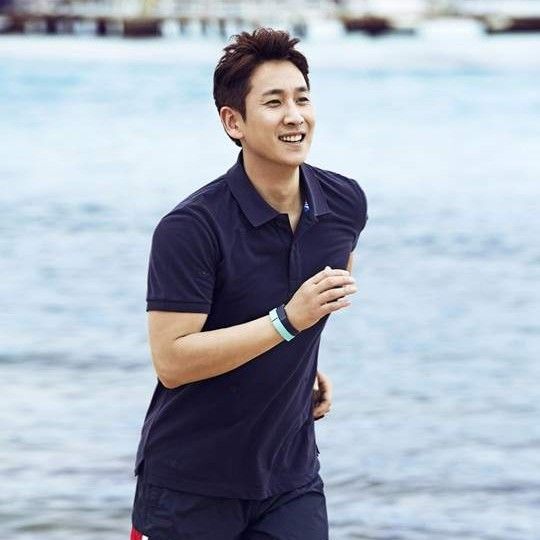 Recent activity shot of Lee Sunkyun