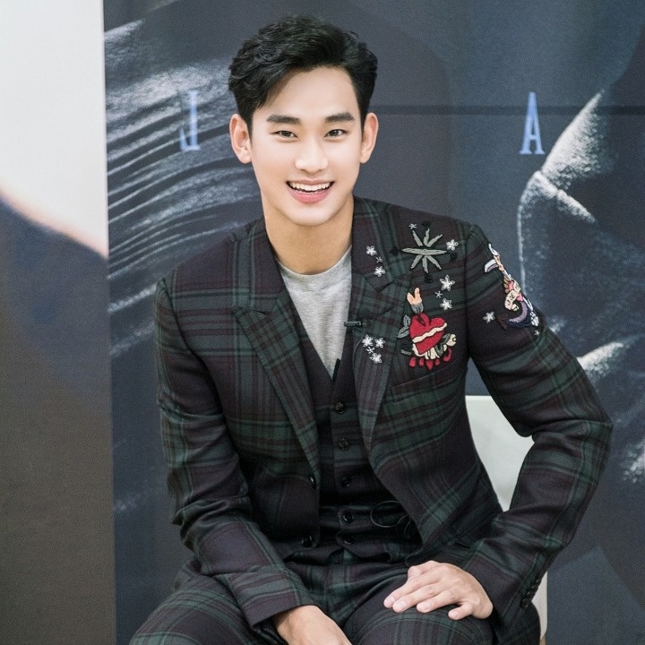 金秀贤的最新照片