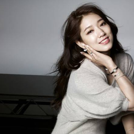 Recent activity shot of Park Shinhye
