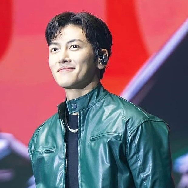 チ・チャンウクの最近の活動ショット