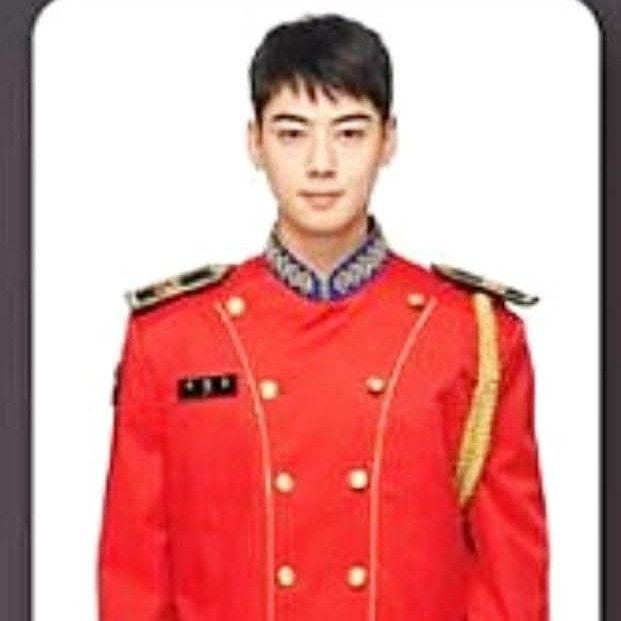 A moment captured by a fan of Cha Eunwoo