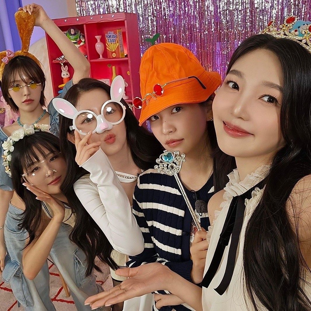 Behind-the-scenes cut of JOY