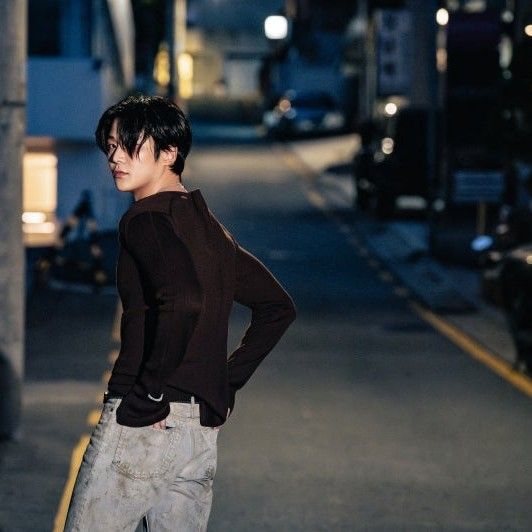 Behind-the-scenes cut of Rowoon