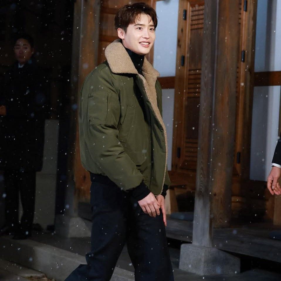 Latest photo of Lee Jongsuk