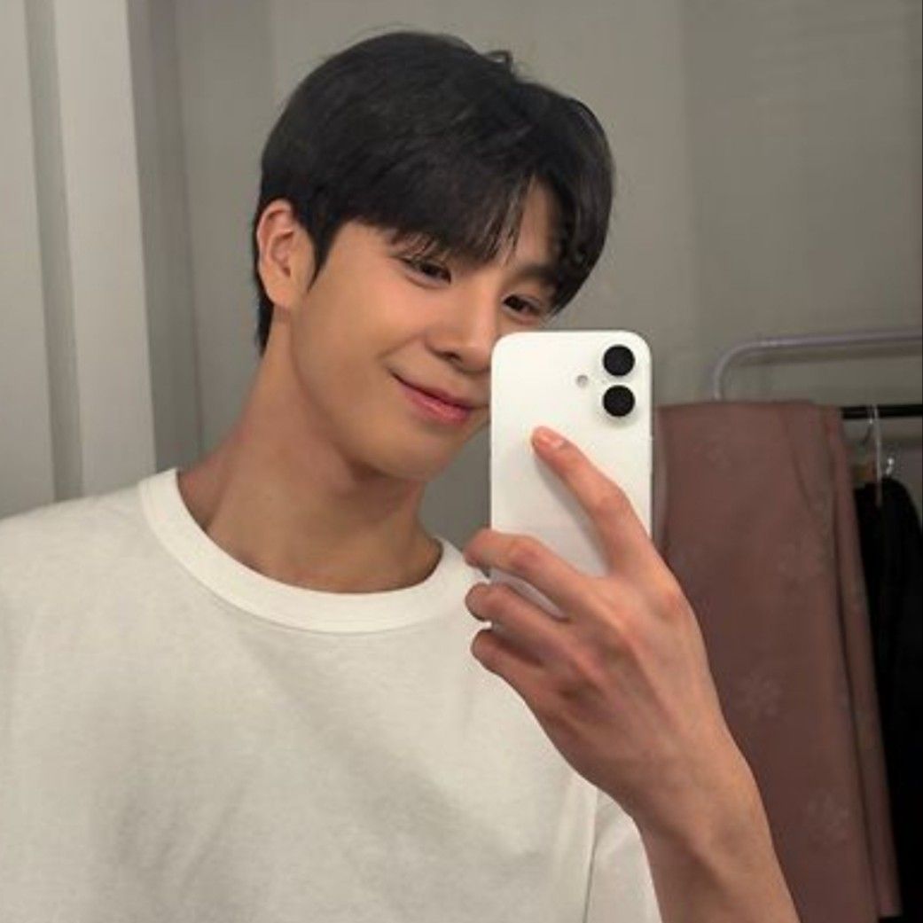 Foto kegiatan terbaru dari Jeong Dongwon