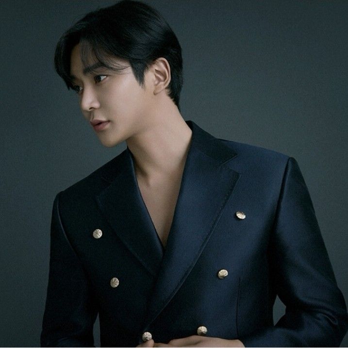 Recent activity shot of Rowoon