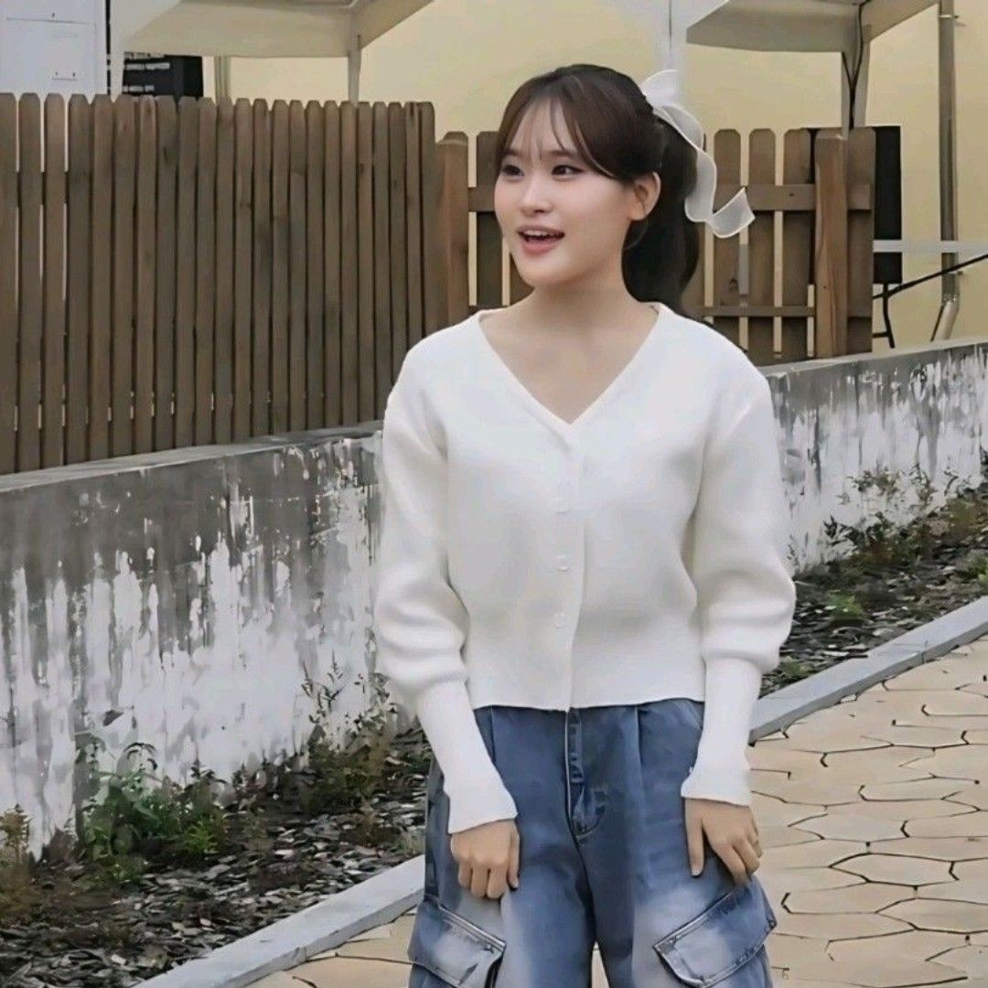 A moment captured by a fan of Kim Dahyun