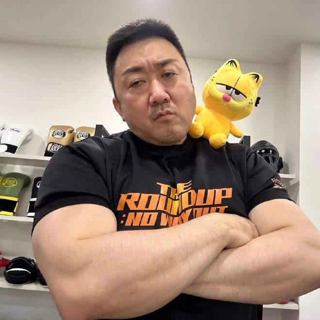 Behind-the-scenes cut of Ma DongSeok