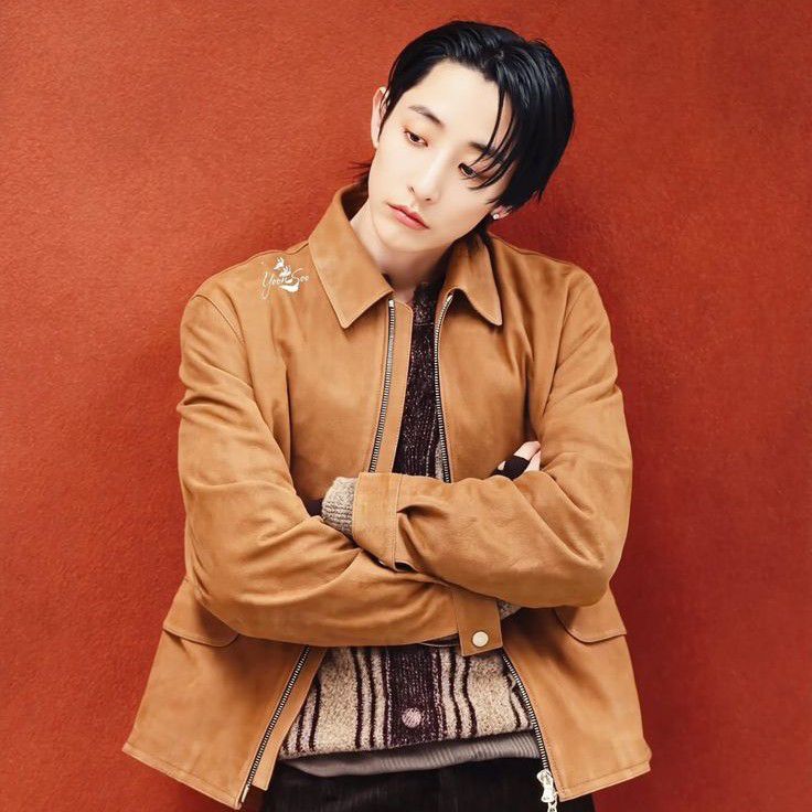 이수혁 최근 활동샷