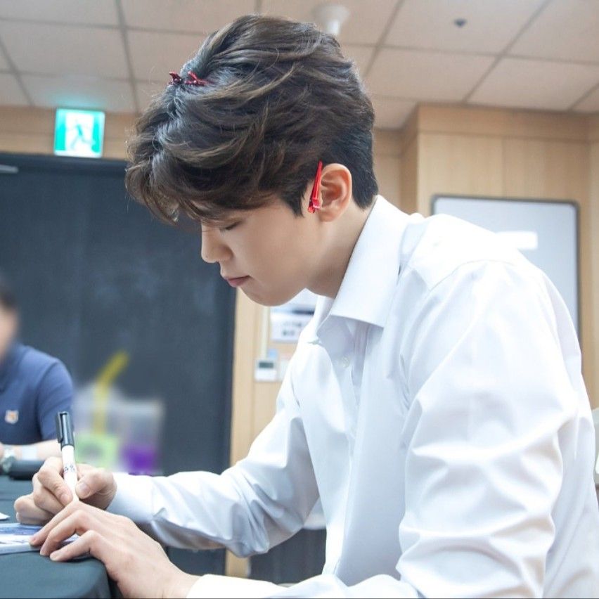 Latest photo of Park Jihyeon