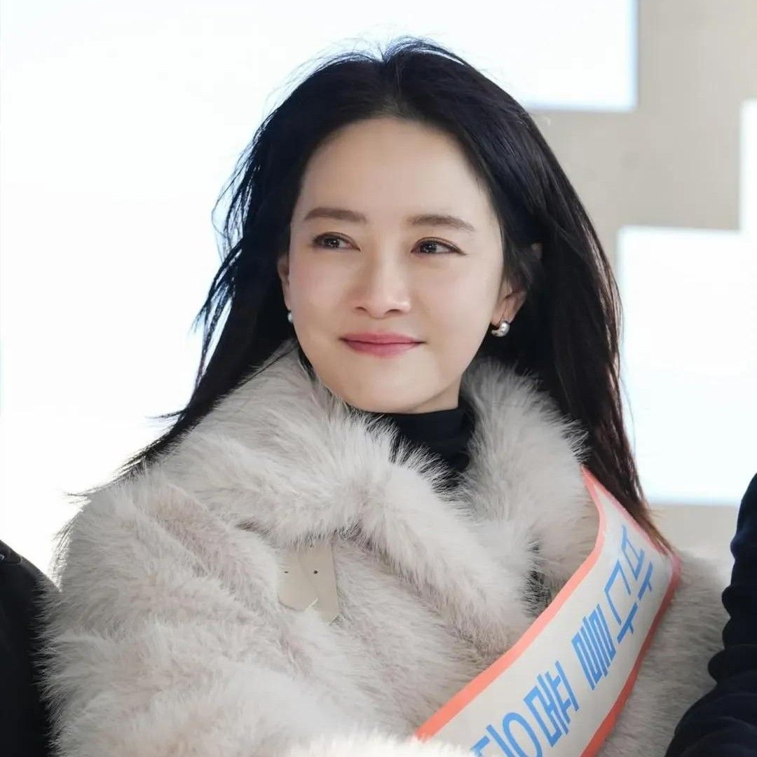 송지효 최근 활동샷