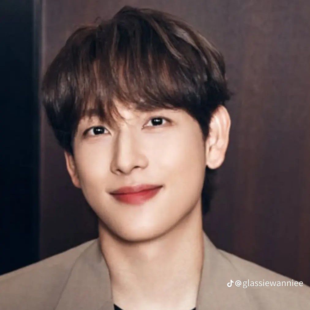 Latest photo of Yim Siwan