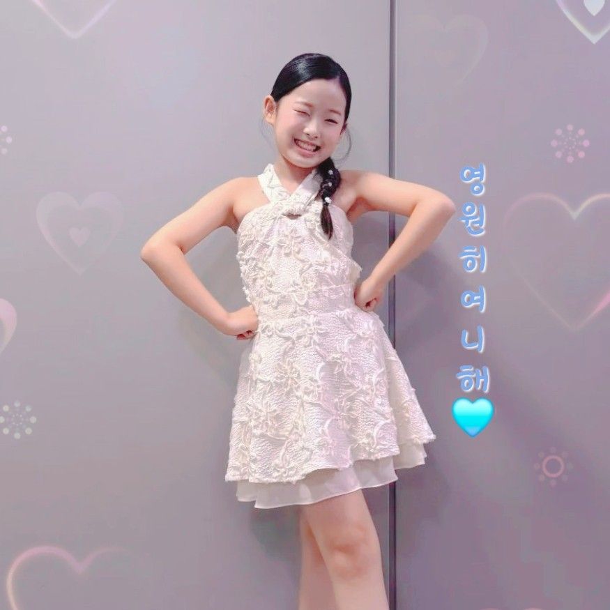 Behind-the-scenes cut of Lee Sooyeon
