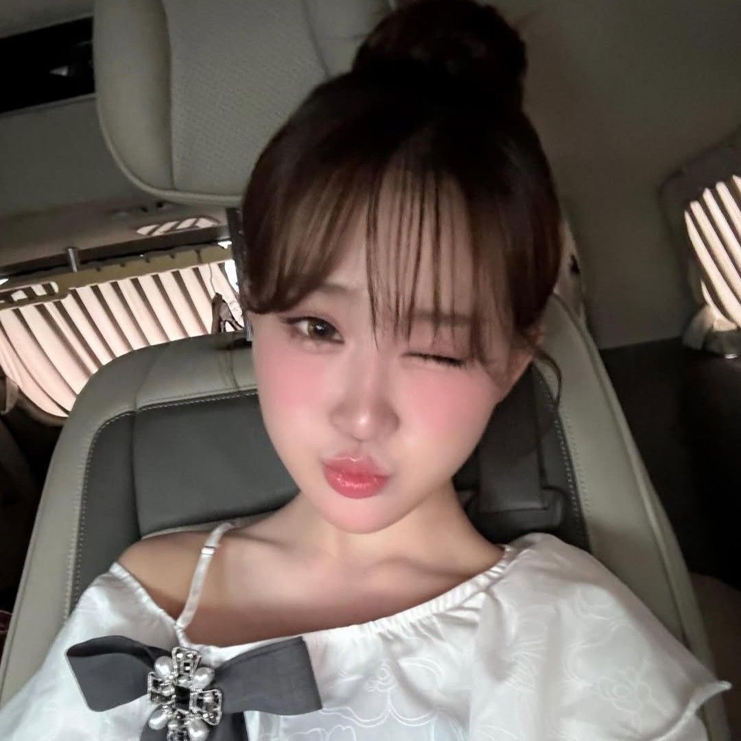 Recent activity shot of Kim Dahyun