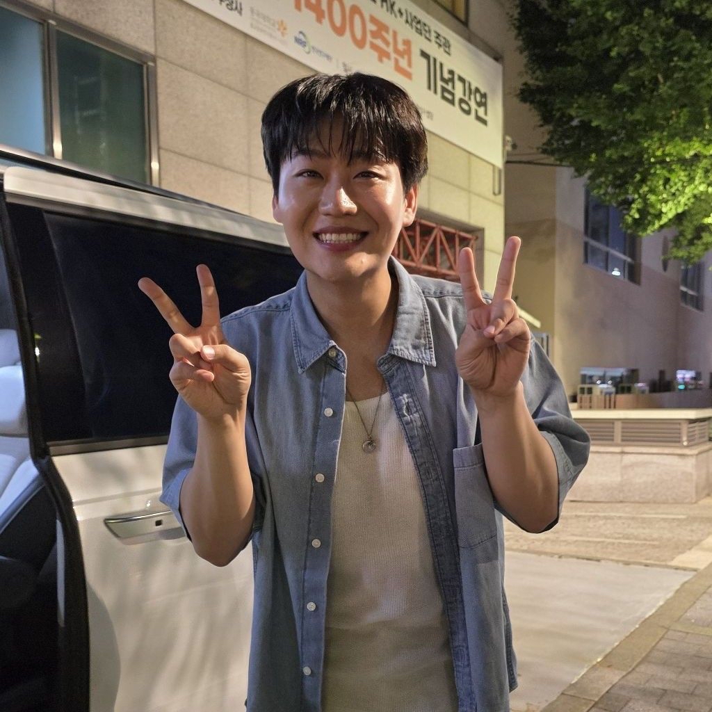 Recent activity shot of Min Soohyun
