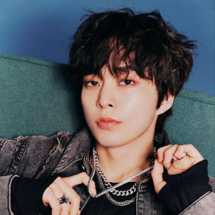 都暻秀 (D.O.)的幕後花絮