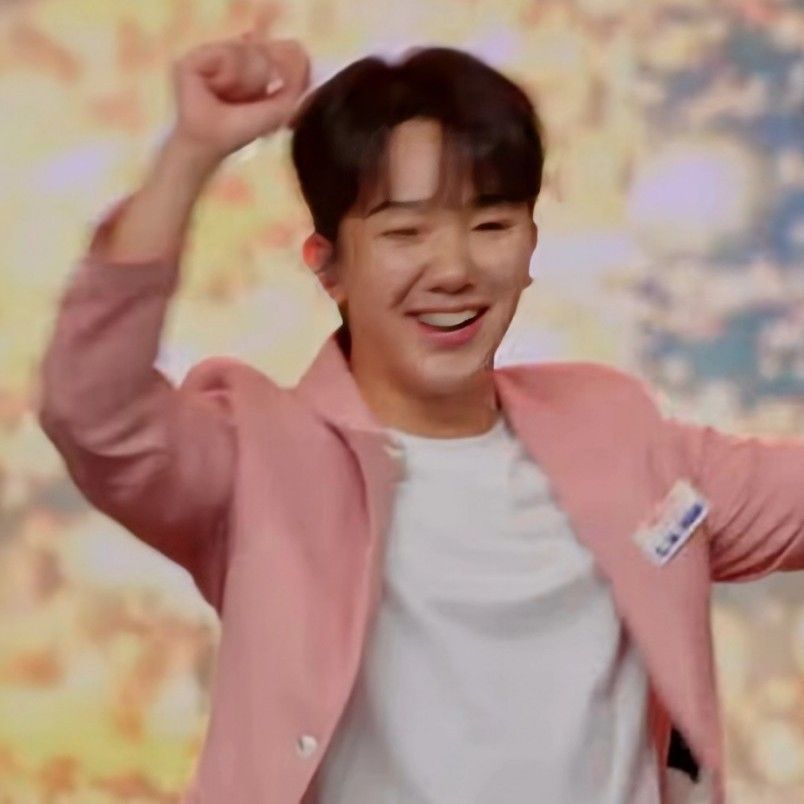 Behind-the-scenes cut of Nam Seungmin