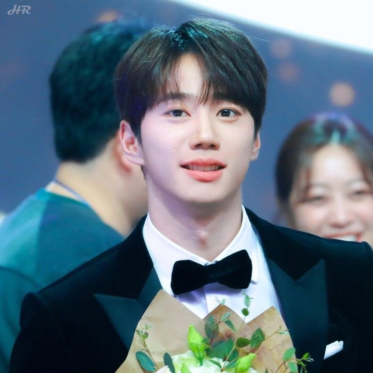 Recent activity shot of Lee Junyoung
