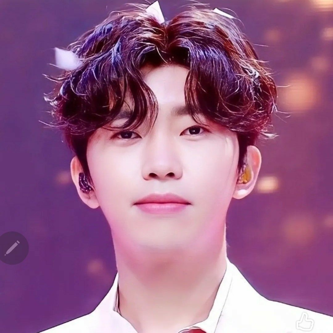 Cuplikan di balik layar dari Lim Youngwoong