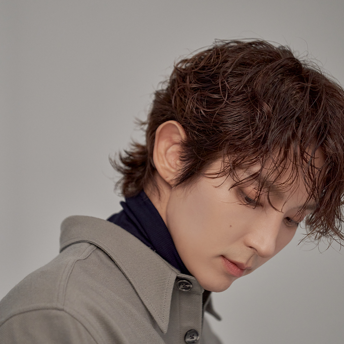 Behind-the-scenes cut of Lee Joongi