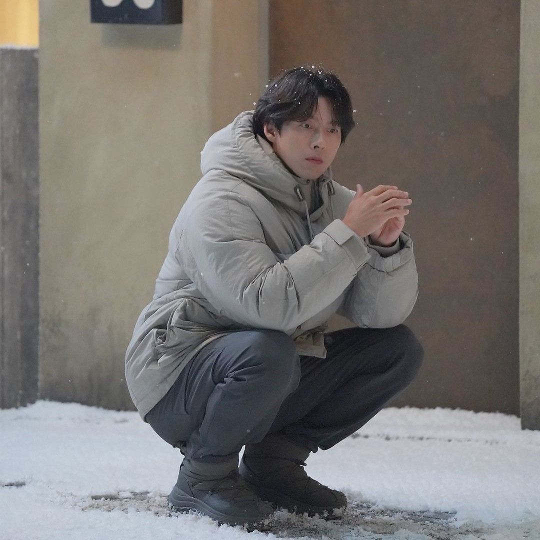 Momen yang diabadikan oleh penggemar Hyun Bin