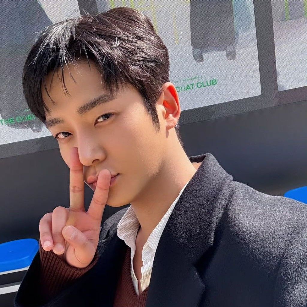 粉丝拍下的路云瞬间