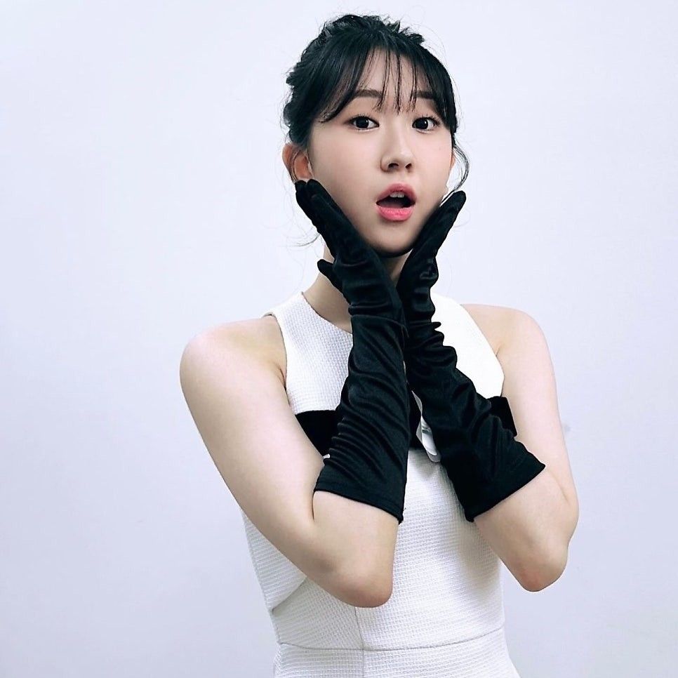 Behind-the-scenes cut of Jeon Yujin