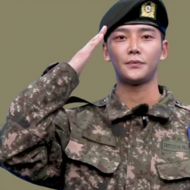 A moment captured by a fan of Rowoon