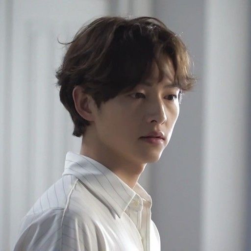 Momen yang diabadikan oleh penggemar Song Joongki