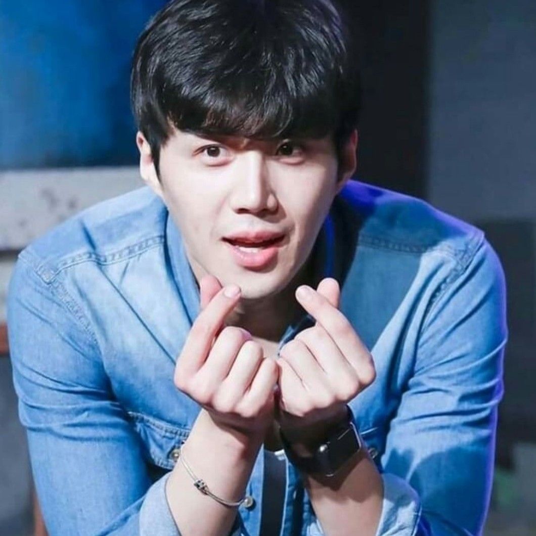 A moment captured by a fan of Kim Seonho