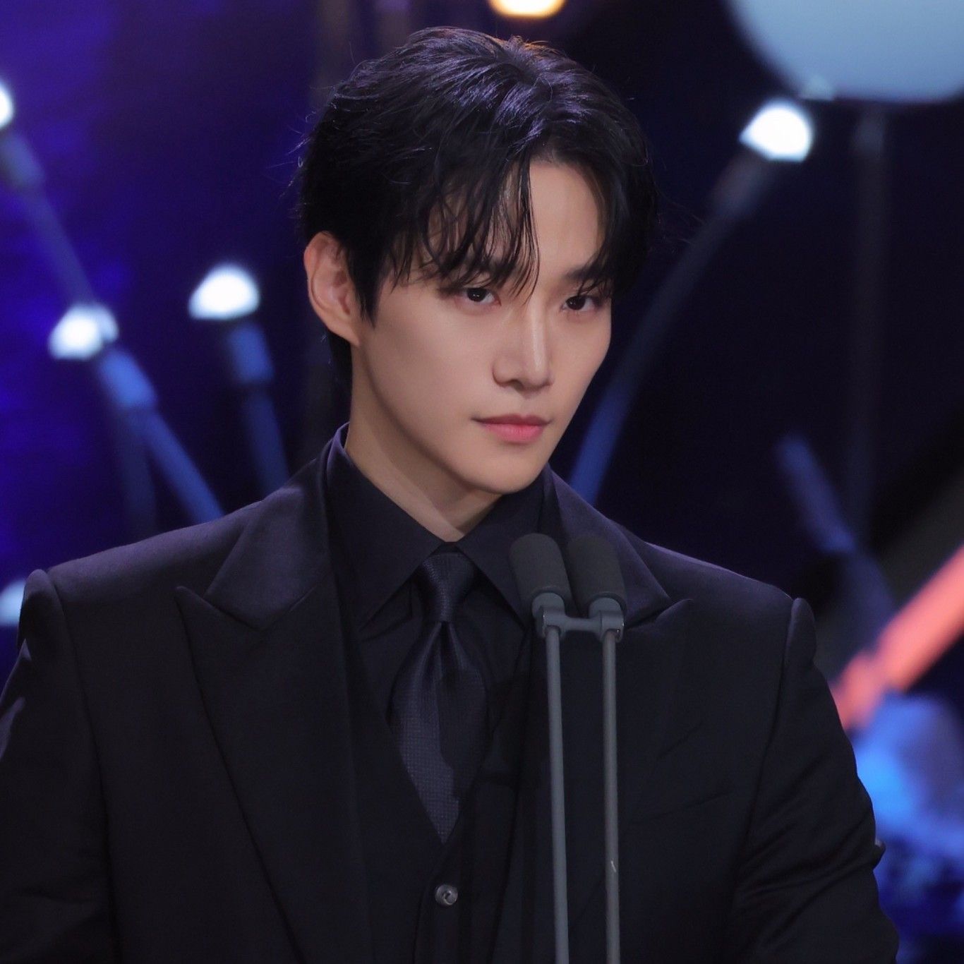 Behind-the-scenes cut of Lee Junho