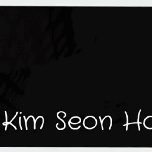 A moment captured by a fan of Kim Seonho