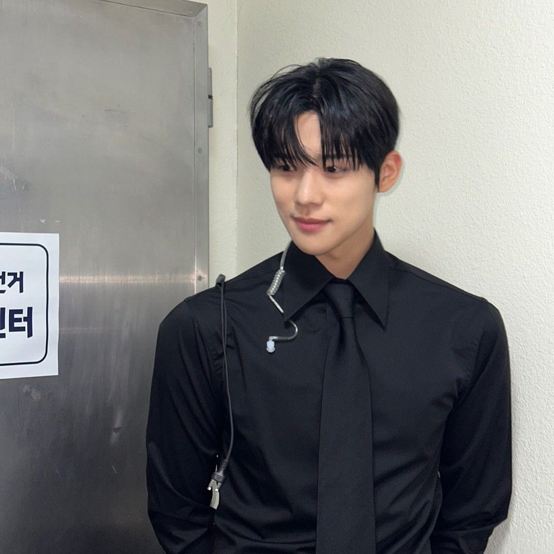 Behind-the-scenes cut of Moon Sangmin